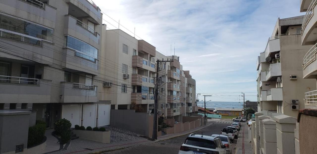 Excelente Apto 3 Quartos Em Bombas, 100 Metros Do Mar E 2 Vagas De Garagem Bombinhas Luaran gambar
