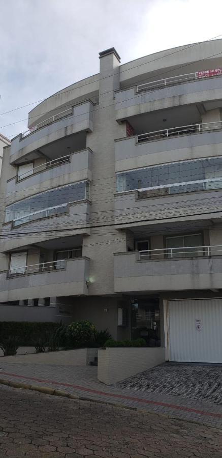 Excelente Apto 3 Quartos Em Bombas, 100 Metros Do Mar E 2 Vagas De Garagem Bombinhas Luaran gambar