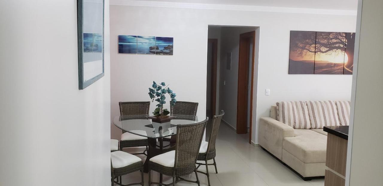 Excelente Apto 3 Quartos Em Bombas, 100 Metros Do Mar E 2 Vagas De Garagem Bombinhas Luaran gambar